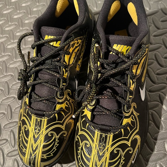 NEW Nike Alpha Huarache Elite 3 sz 8.5 Womens Baseball Cleats Black Gold - Picture 10 of 11